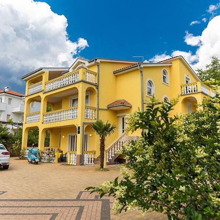 Apartments Artan Crikvenica Εξωτερικό φωτογραφία