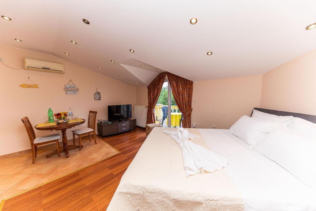 Apartments Artan Crikvenica Εξωτερικό φωτογραφία