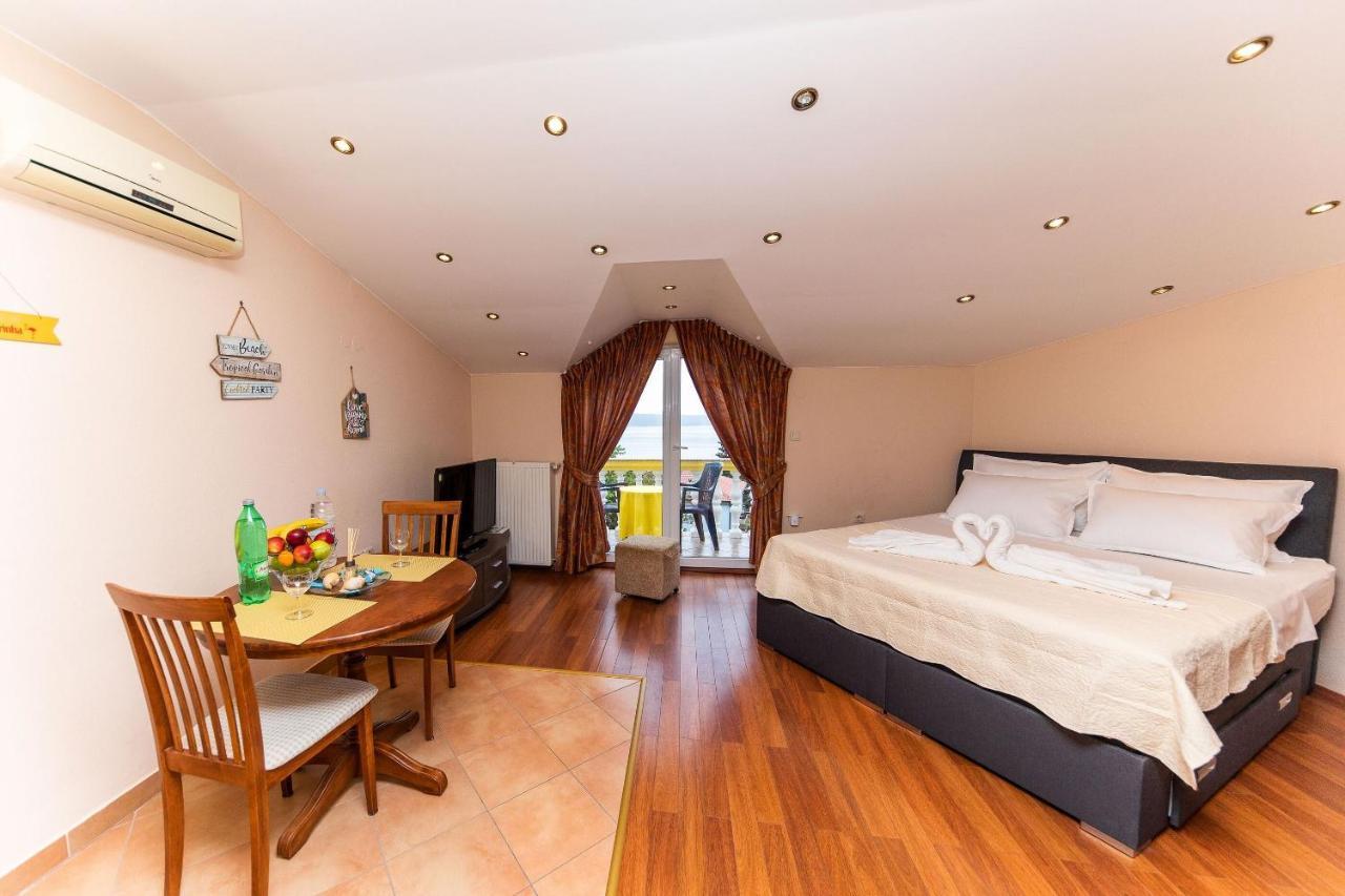 Apartments Artan Crikvenica Εξωτερικό φωτογραφία